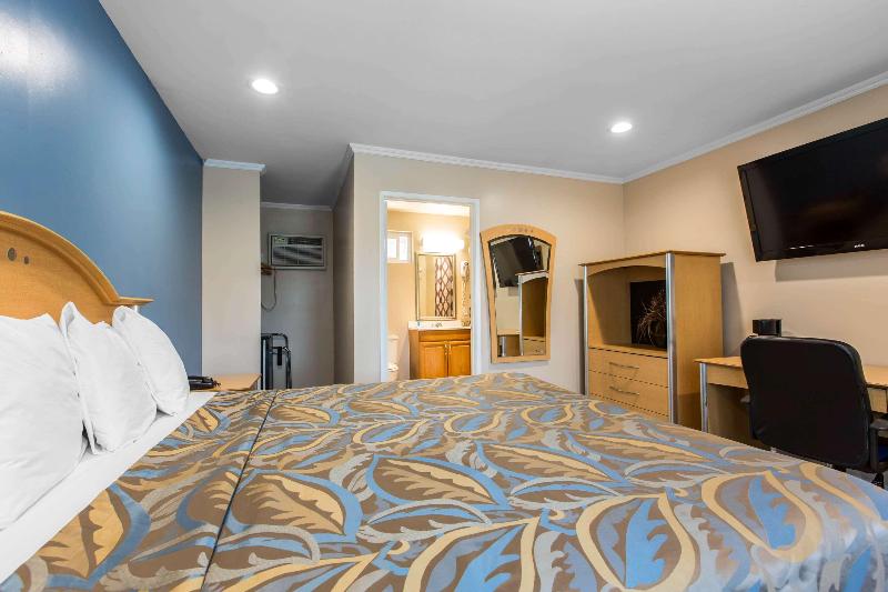 Rodeway Inn Escondido Downtown image