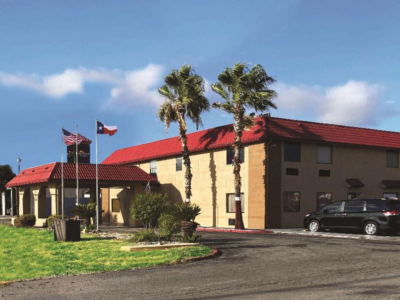 Quality Inn Del Rio image