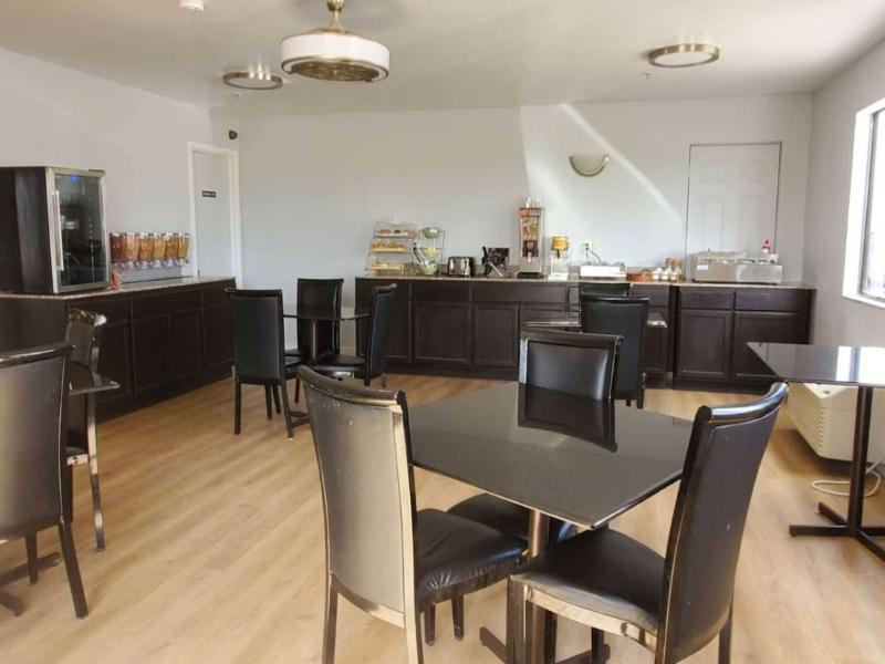 Quality Inn Del Rio image