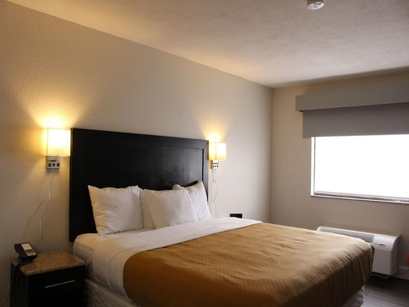Quality Inn Del Rio image