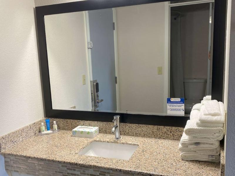 Quality Inn Del Rio image