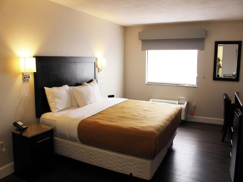 Quality Inn Del Rio image