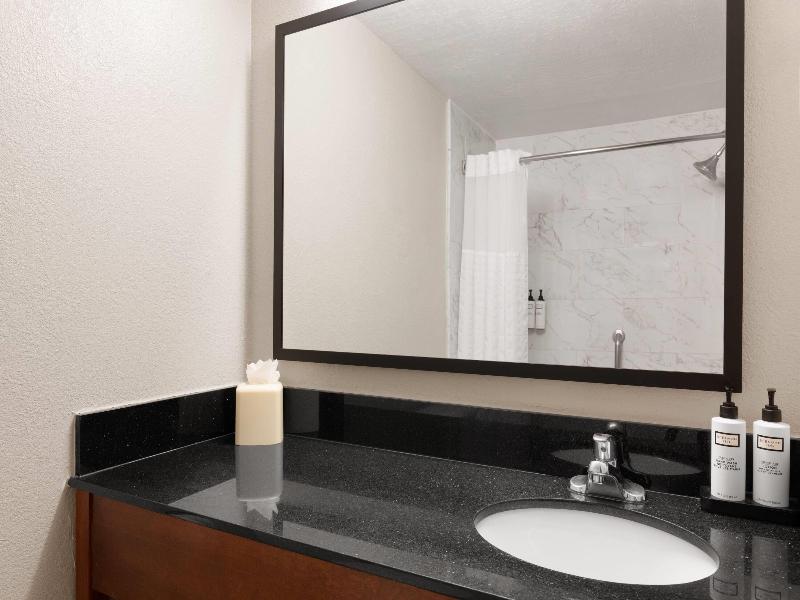 Wyndham Garden Newark Fremont / Silicon Valley image