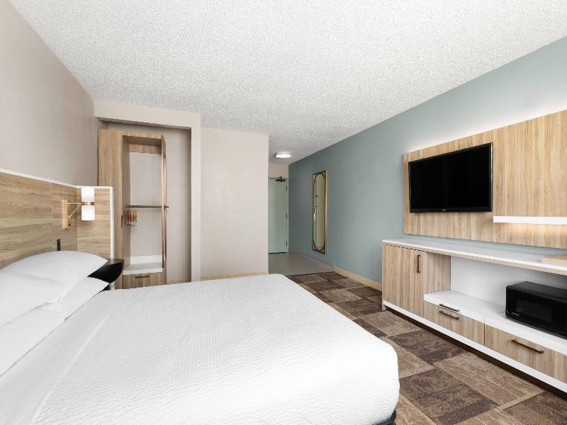 Wyndham Garden Newark Fremont / Silicon Valley image