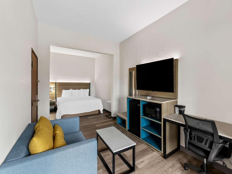 Sonesta Essential Beaumont image