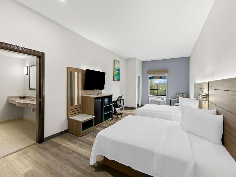 Sonesta Essential Beaumont image