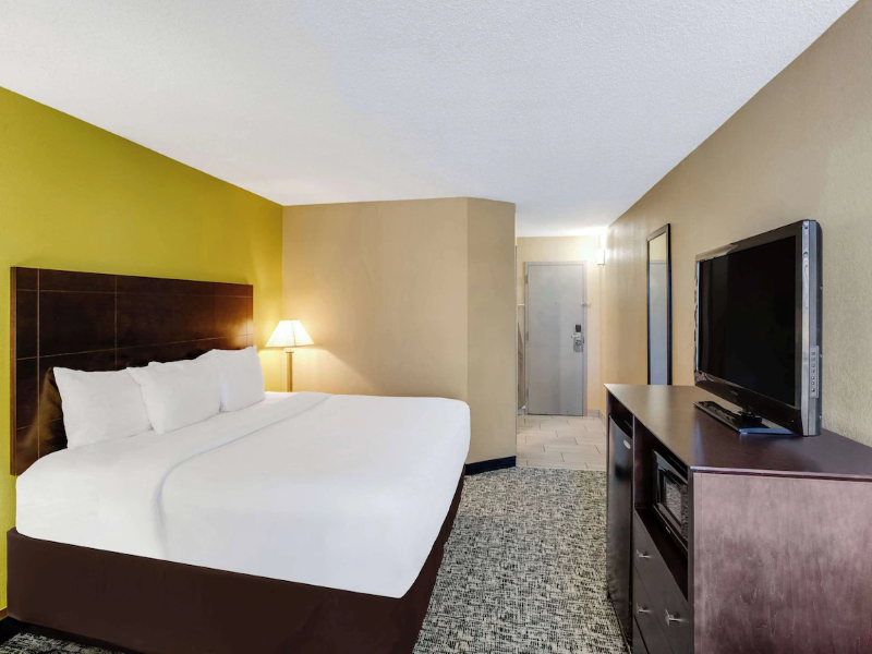Clarion Inn Asheville Airport image