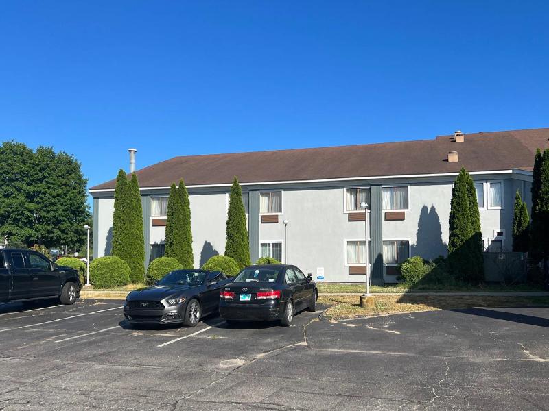 Quality Inn Plainfield I-395 image