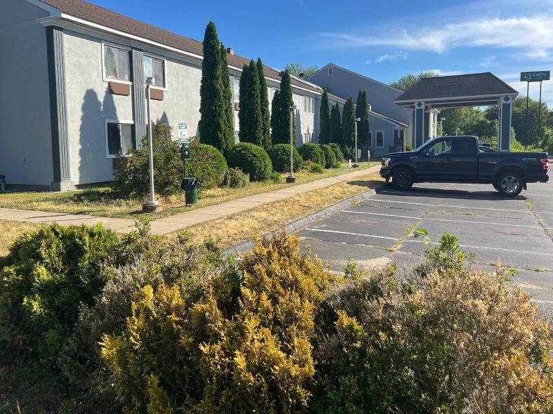 Quality Inn Plainfield I-395 image