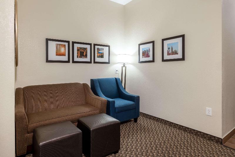 Comfort Suites Troy-I75 image