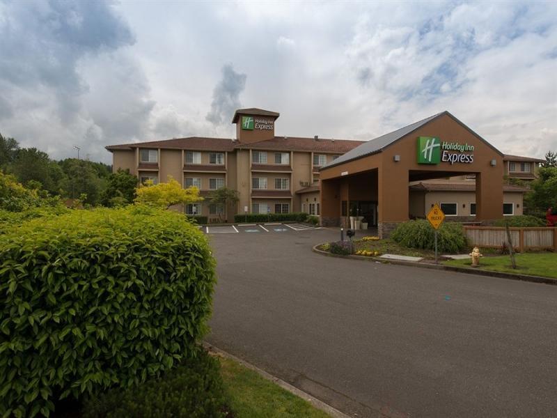COMFORT INN AND SUITES-COLUMBIA GORGE WEST