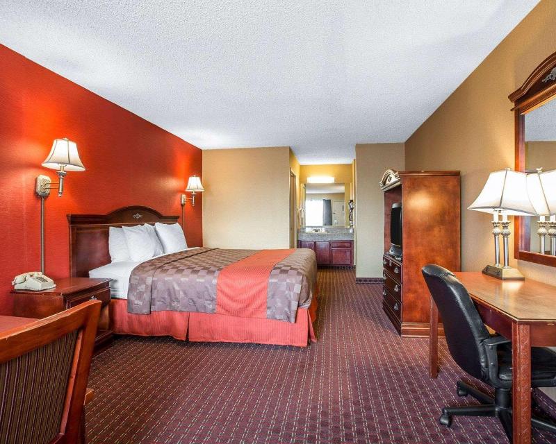 Rodeway Inn Near Home Depot Center image