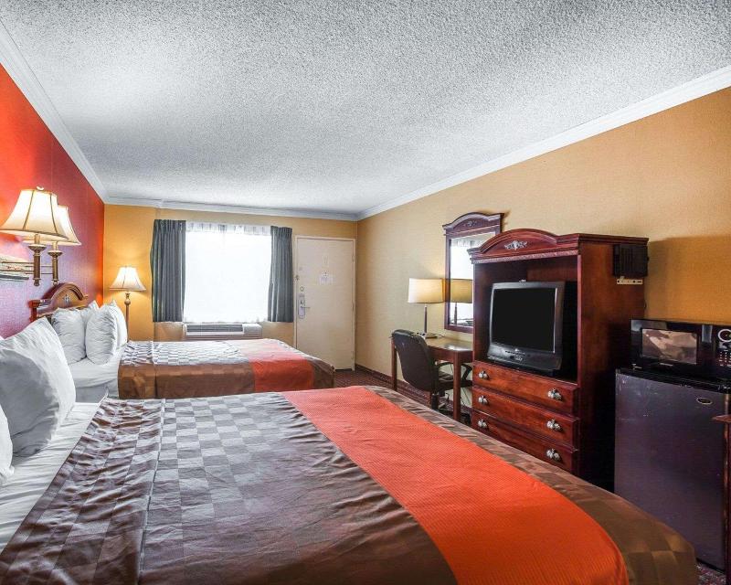 Rodeway Inn Near Home Depot Center image