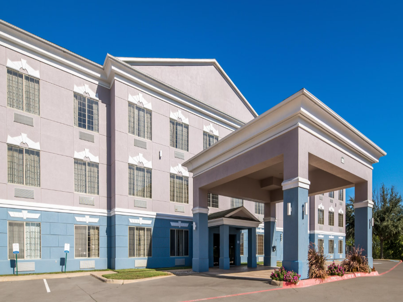 Roanoke Suites by IHG image