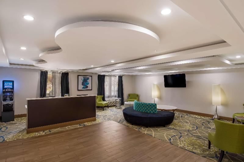Spark by Hilton Milford Boston image