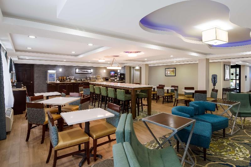 Spark by Hilton Milford Boston image