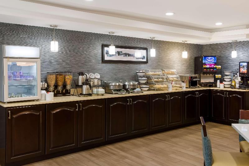 Spark by Hilton Milford Boston image