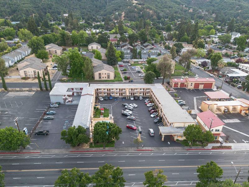 Quality Inn Ukiah Area image