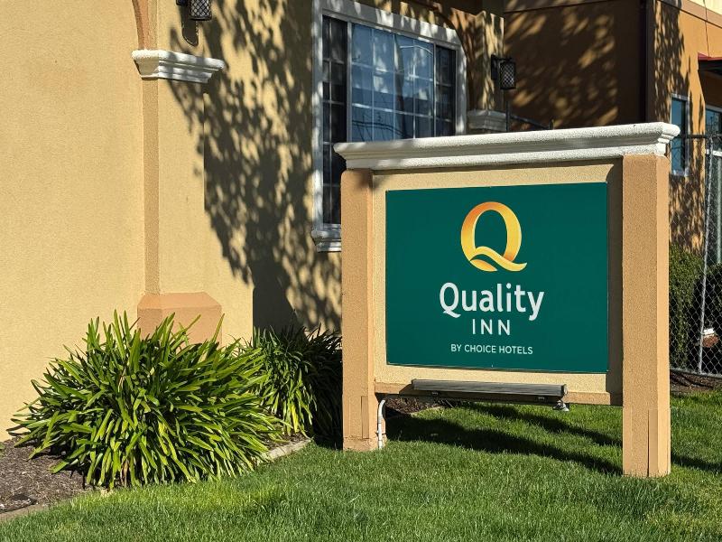 Quality Inn Ukiah Area image