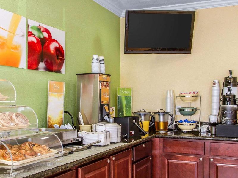 Quality Inn Ukiah Area image