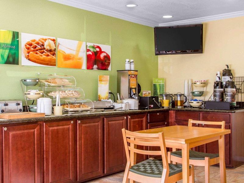 Quality Inn Ukiah Area image