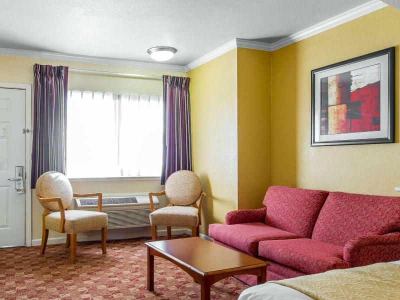 Quality Inn Ukiah Area image