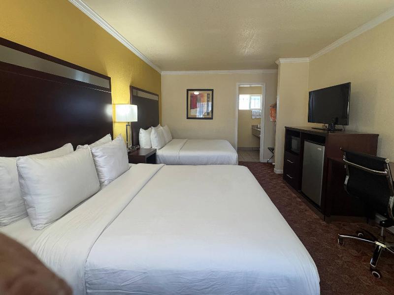 Quality Inn Ukiah Area image