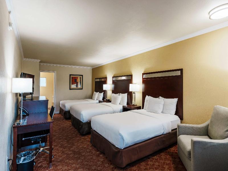 Quality Inn Ukiah Area image
