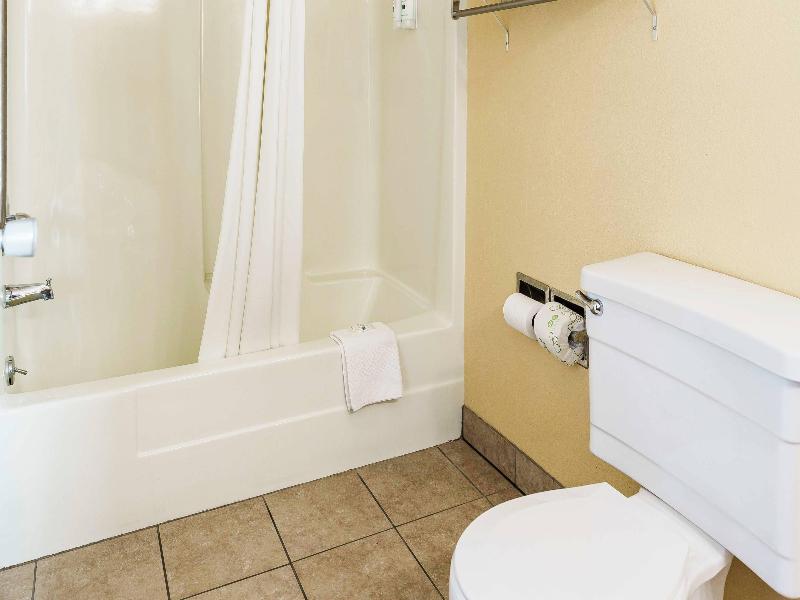 Quality Inn Ukiah Area image