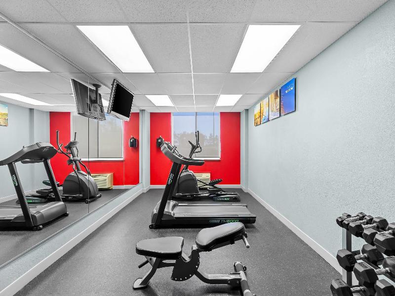 Comfort Inn & Suites Lakeland North I-4 image