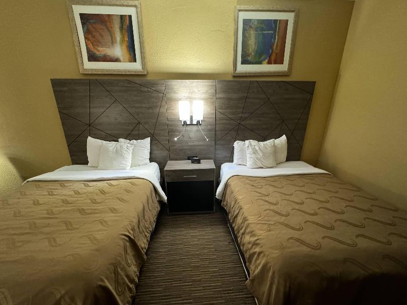 Quality Inn Forsyth - Decatur image
