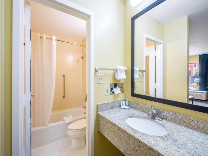 Quality Inn Fredericksburg, Central Park Area image