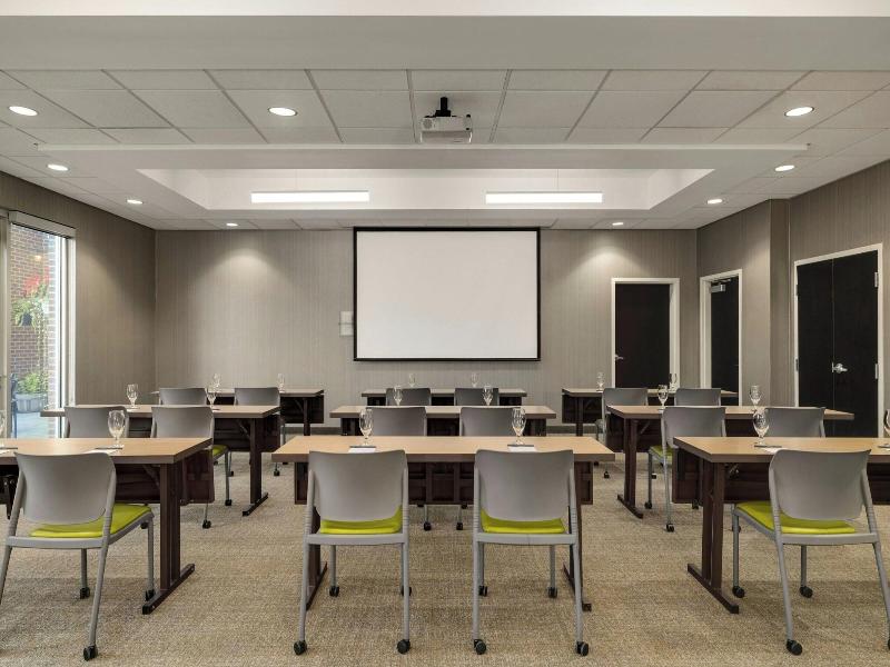 Springhill Suites Roanoke image