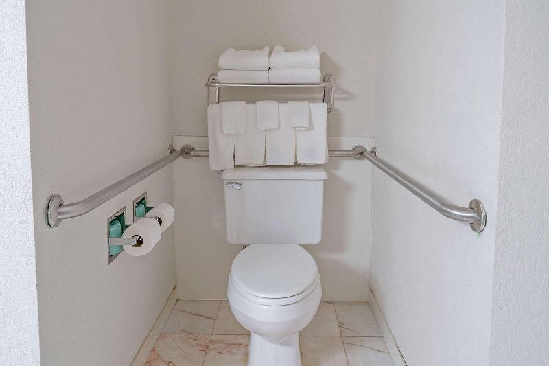 Quality Inn Milan-Sandusky image