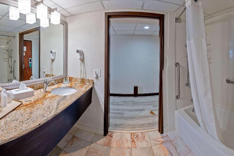 Quality Inn Milan-Sandusky image