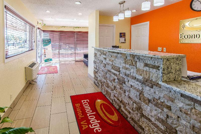 Econo Lodge Near Motor Speedway image