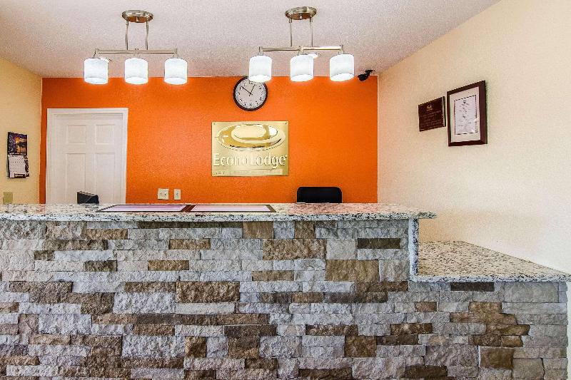 Econo Lodge Near Motor Speedway image