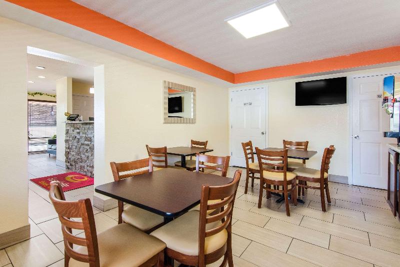 Econo Lodge Near Motor Speedway image