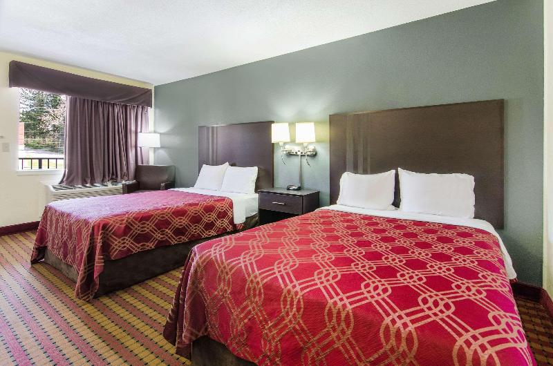 Econo Lodge Near Motor Speedway image