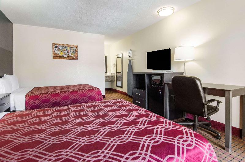 Econo Lodge Near Motor Speedway image