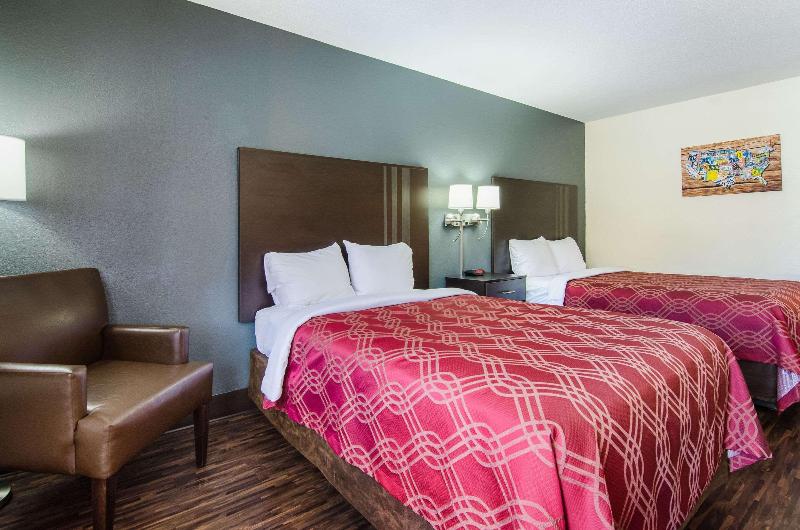 Econo Lodge Near Motor Speedway image