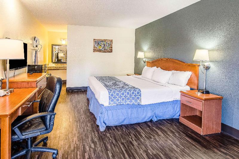 Econo Lodge Near Motor Speedway image
