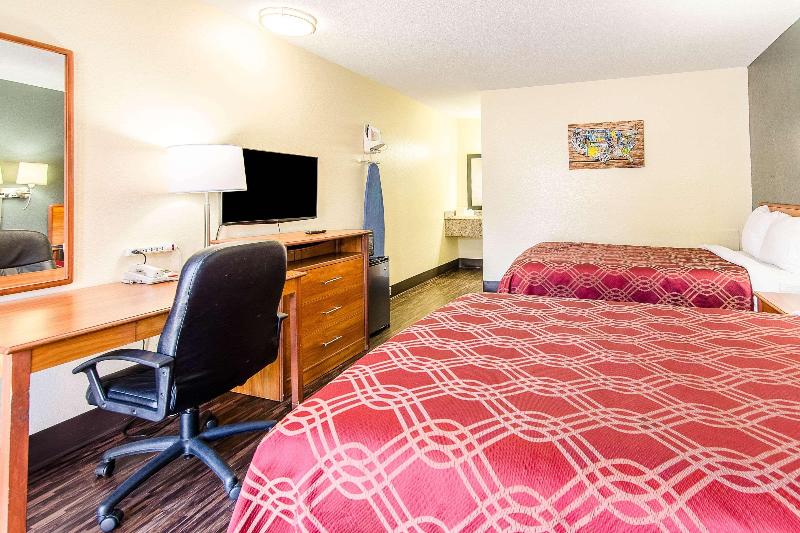 Econo Lodge Near Motor Speedway image