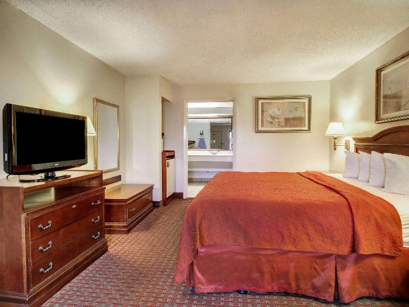 Quality Inn North Area image