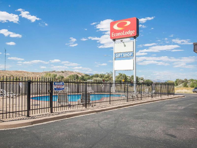 Econo Lodge Salina Scenic Route 89 & I-70 image