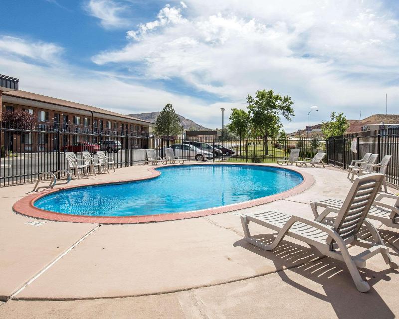 Econo Lodge Salina Scenic Route 89 & I-70 image
