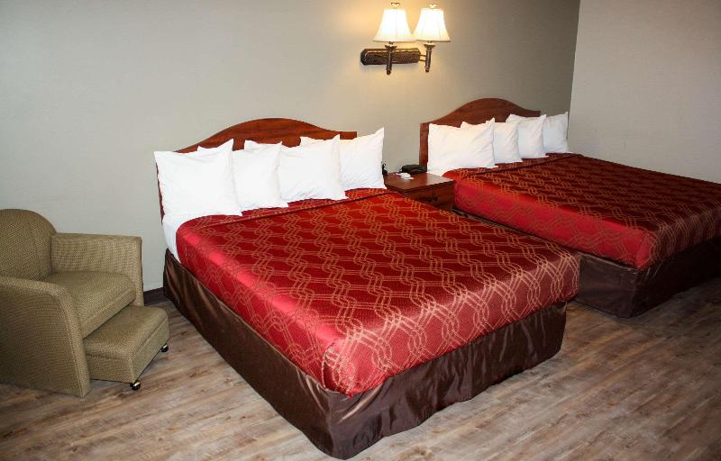 Econo Lodge Salina Scenic Route 89 & I-70 image