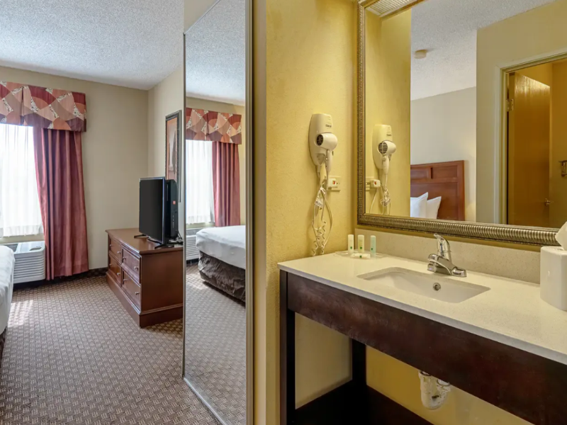 Comfort Inn San Antonio Northeast image