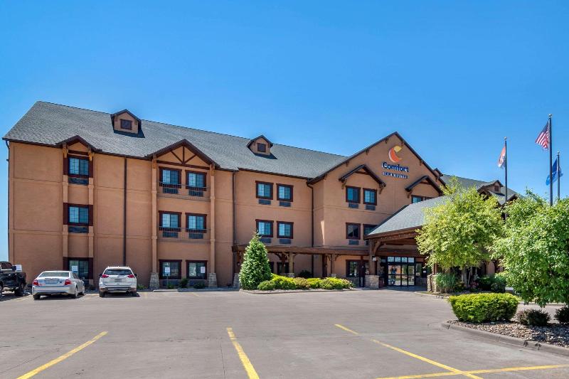 Comfort Inn & Suites Chillicothe image