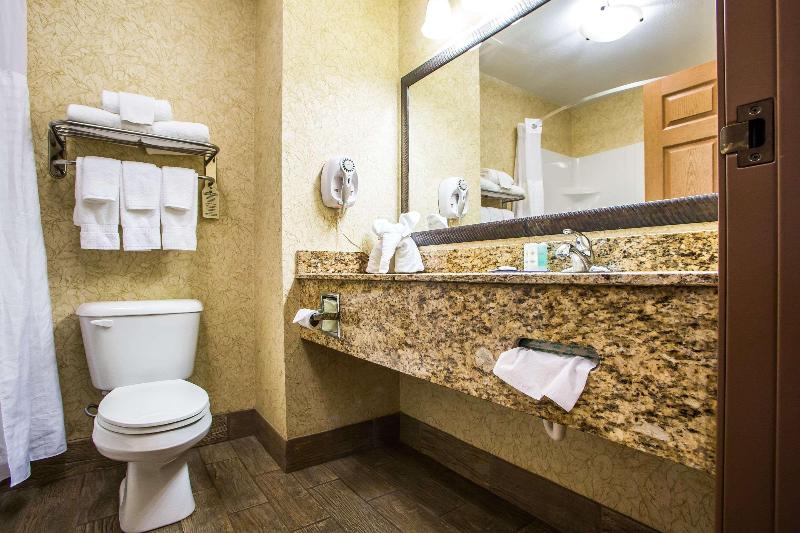 Comfort Inn & Suites Chillicothe image